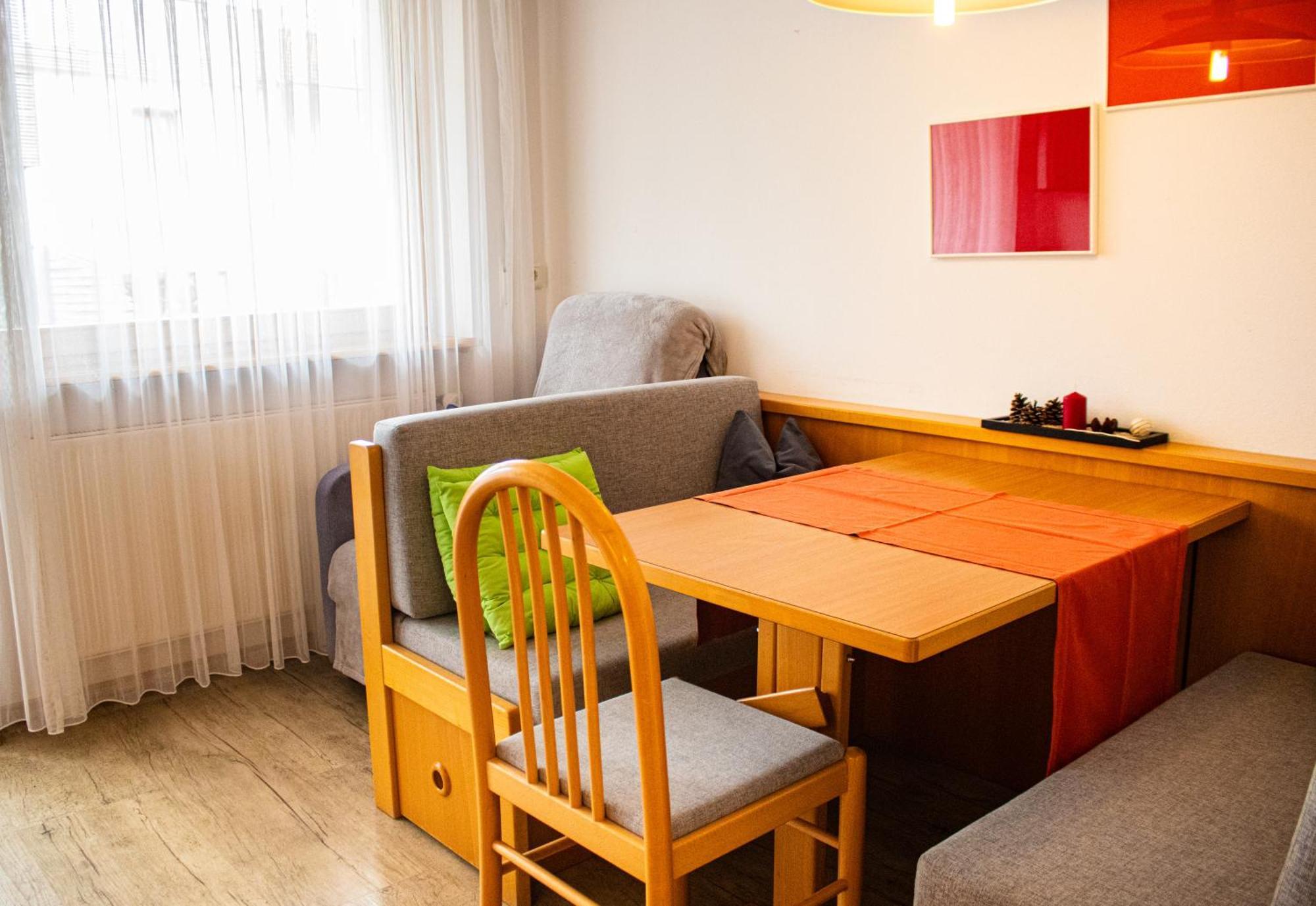 Thanei Apartment Burgusio