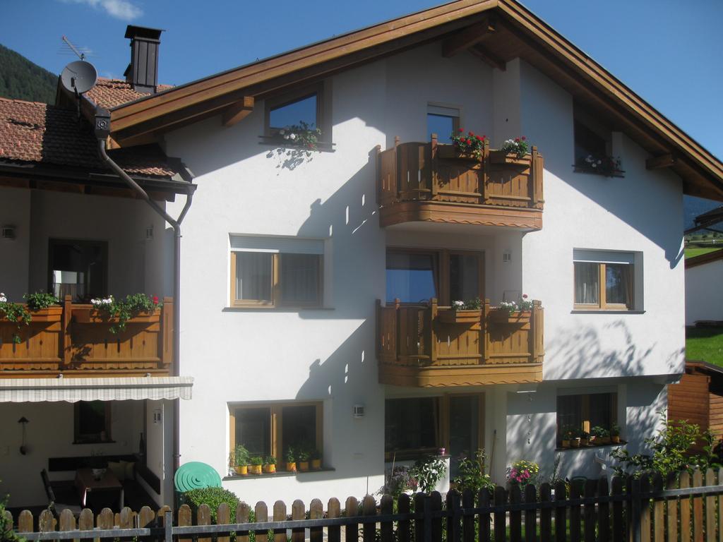 Thanei Apartment Burgusio